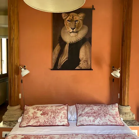 Borgogna 14 * Reggio d'Emilie